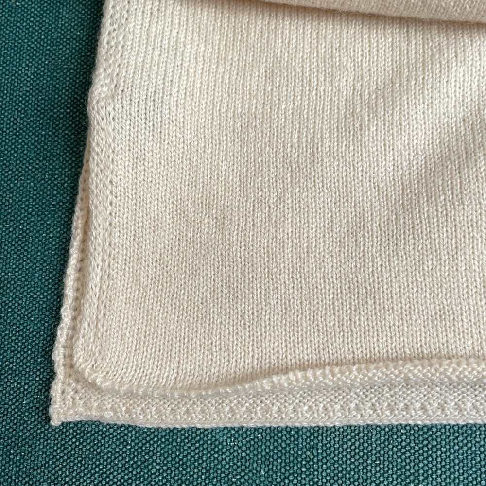 Authentic Gucci Large Cashmere Wrap Scarf Throw - Picture 11 of 15